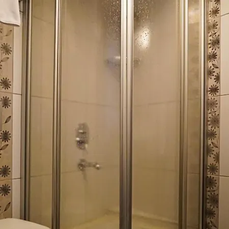 Hotel Atlas 2*