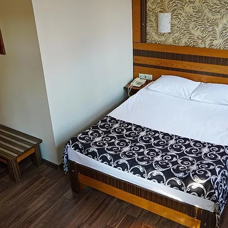 Hotel Atlas 2*