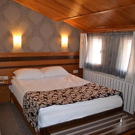 Atlas Hotel 2*