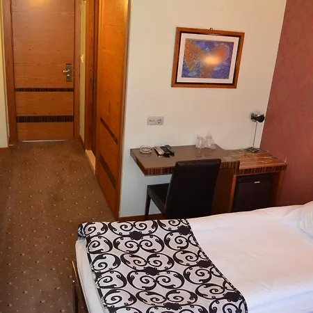 Atlas 2* Bursa