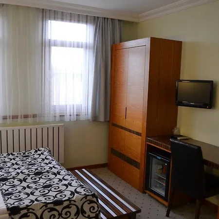 Atlas Hotel 2*